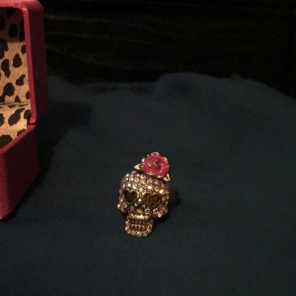 Betsey Johnson Skull with Bow ring